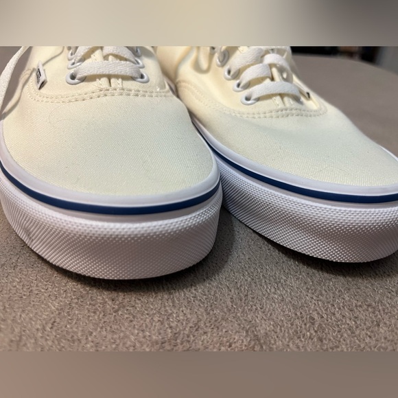 Authentic Vans Shoes Off White / Cream Colour Men’s / Women’s Size 7.5 M / 9 W - Picture 9 of 15